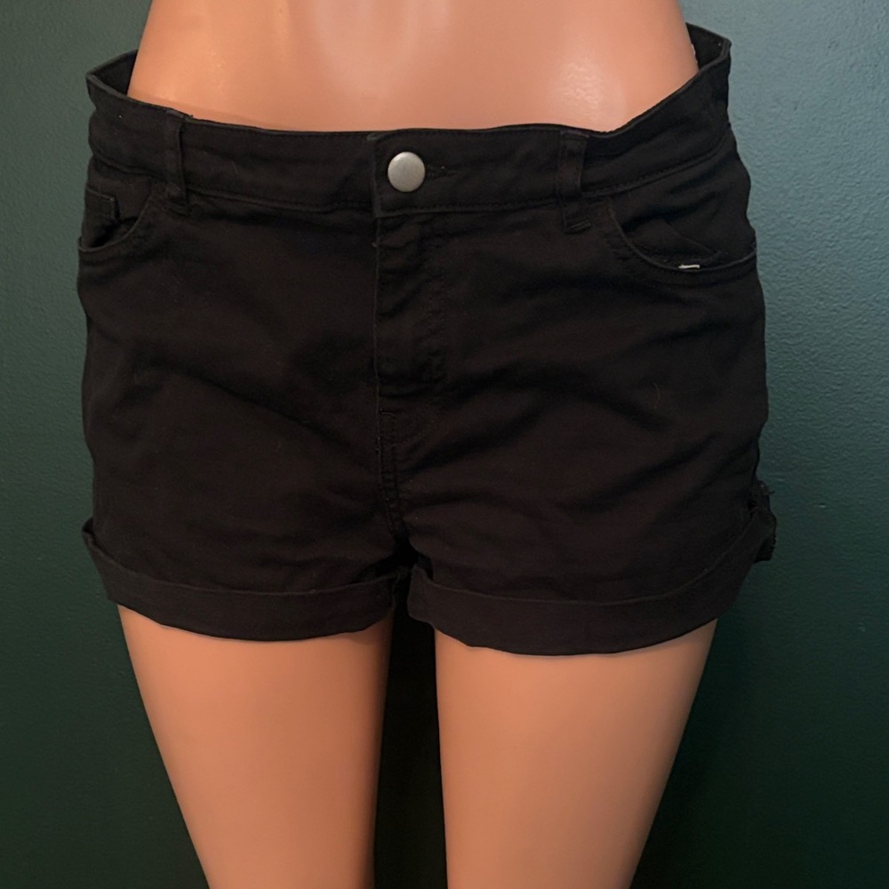 H&M Women's Black Shorts